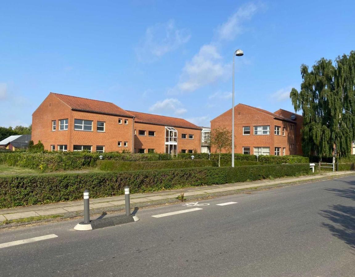 Djurs Housing Aparthotel Trustrup Bagian luar foto